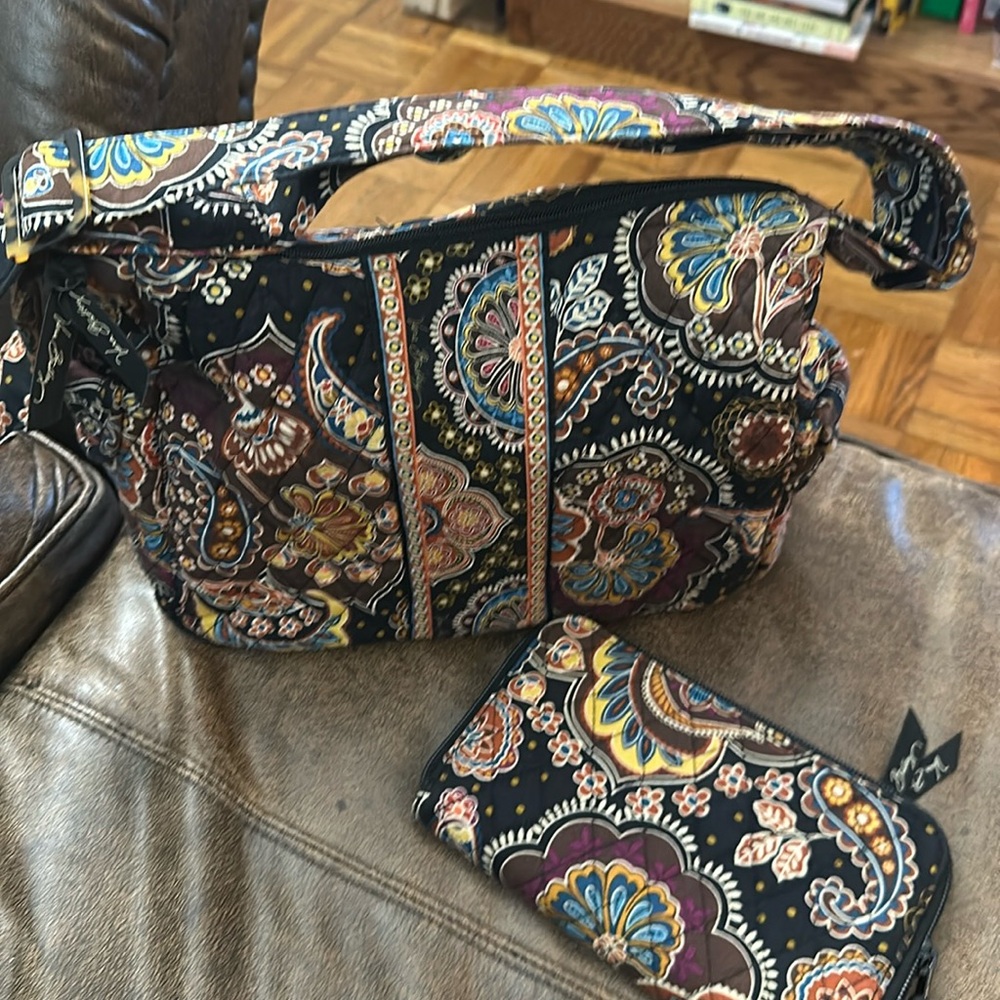 Matching Vera Bradley purse and wallet. Kensington print.